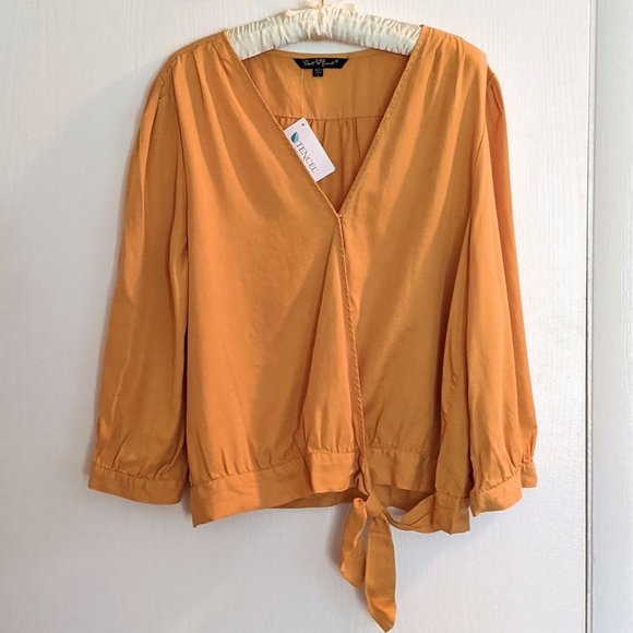 Velvet Heart Tops - VELVET HEART ✨ NWT Mustard Long Sleeve Wrap Top